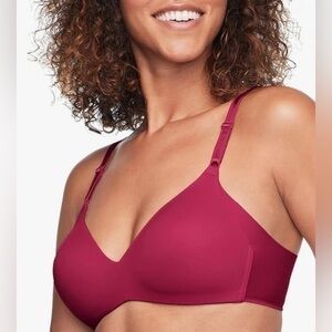 NWT Warner’s Wireless Bra Lightly Lined Side Smoothing Adjustable Straps $46 New